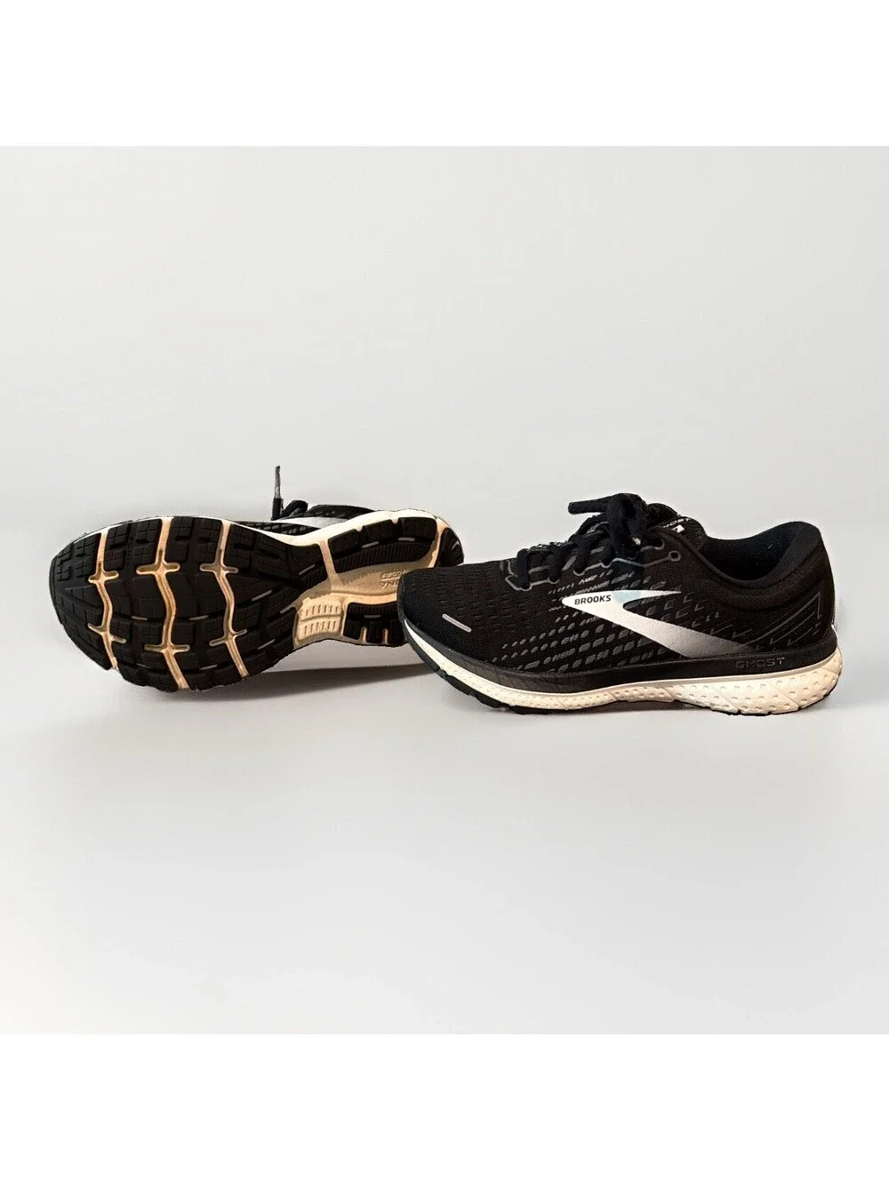 Brooks Black Ghost 13 Women's Running Shoes Size 7 1203381B012